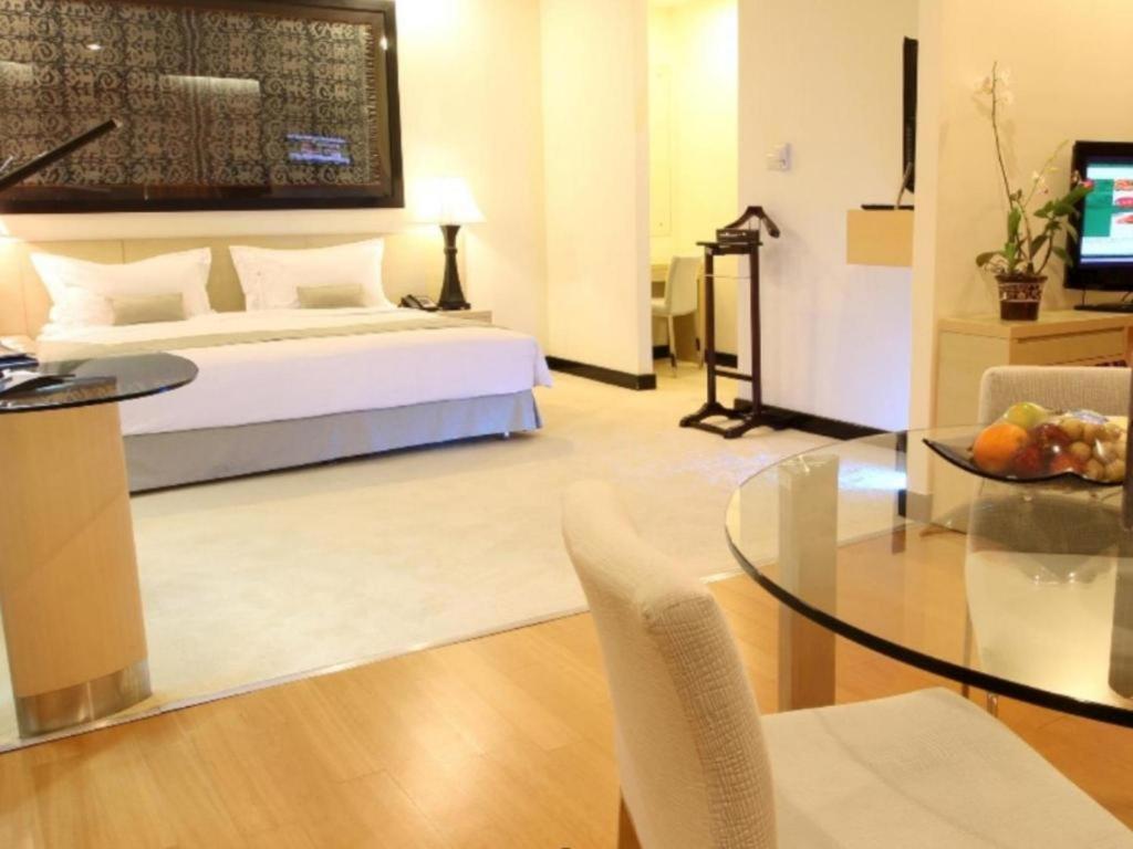 Sintesa Peninsula Hotel Manado Eksteriør bilde