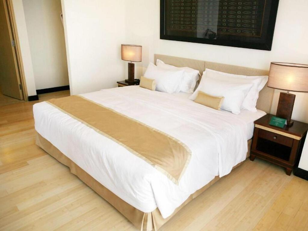 Sintesa Peninsula Hotel Manado Eksteriør bilde